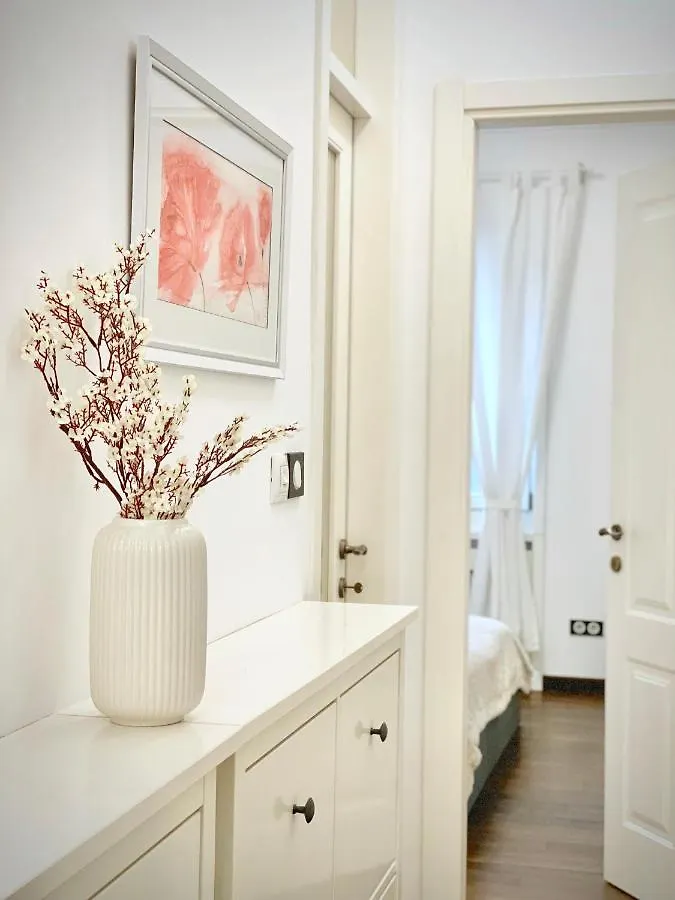 Vintage Top Centre Apartment Sofia